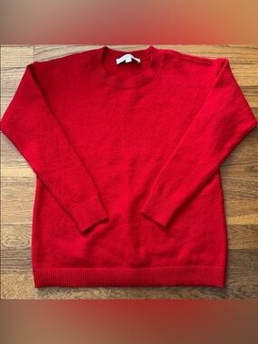 🍎 Loft bright red crewneck sweater. Size SP.